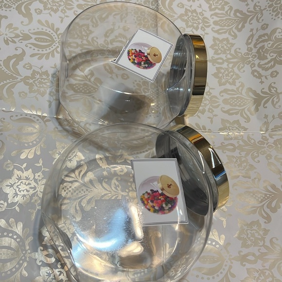New Set of Two Gold Lid Slanted Plastic Clear Candy Jars 55oz each (A-1) - Picture 5 of 8